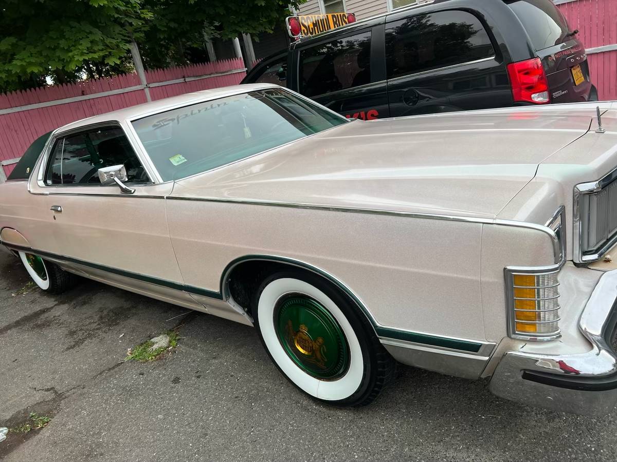 Mercury-grand-marquis-1977-custom-16