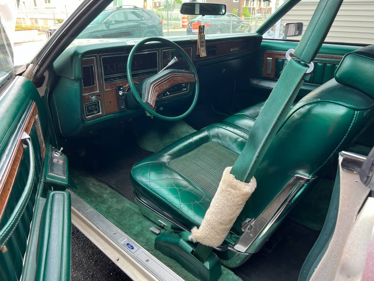 Mercury-grand-marquis-1977-custom-7
