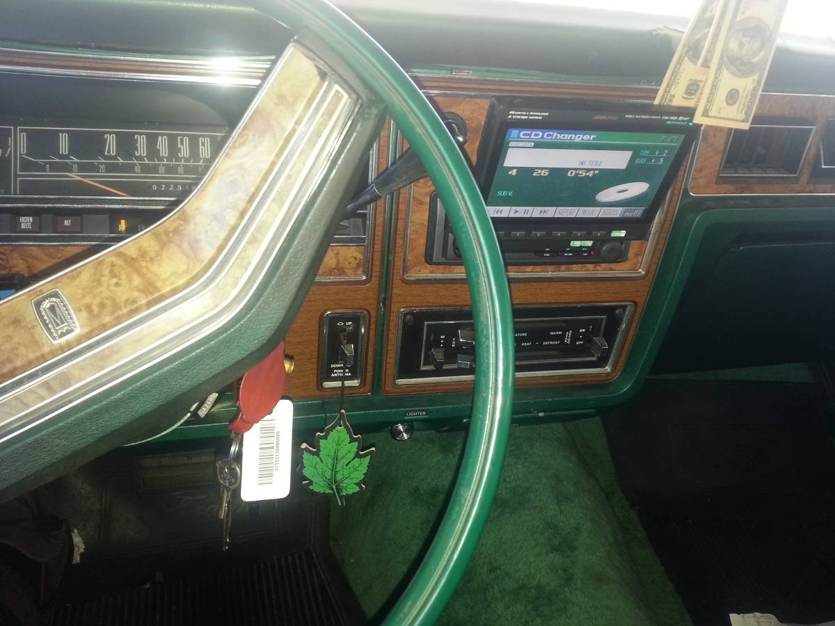 Mercury-grand-marquis-1977-custom-9