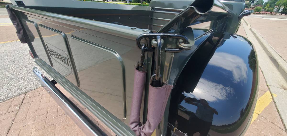 Mercury-m47-1949-green-13