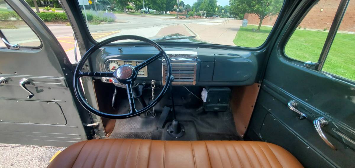 Mercury-m47-1949-green-22