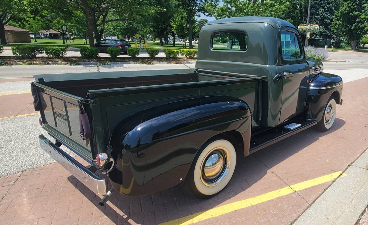 Mercury-m47-1949-green-3