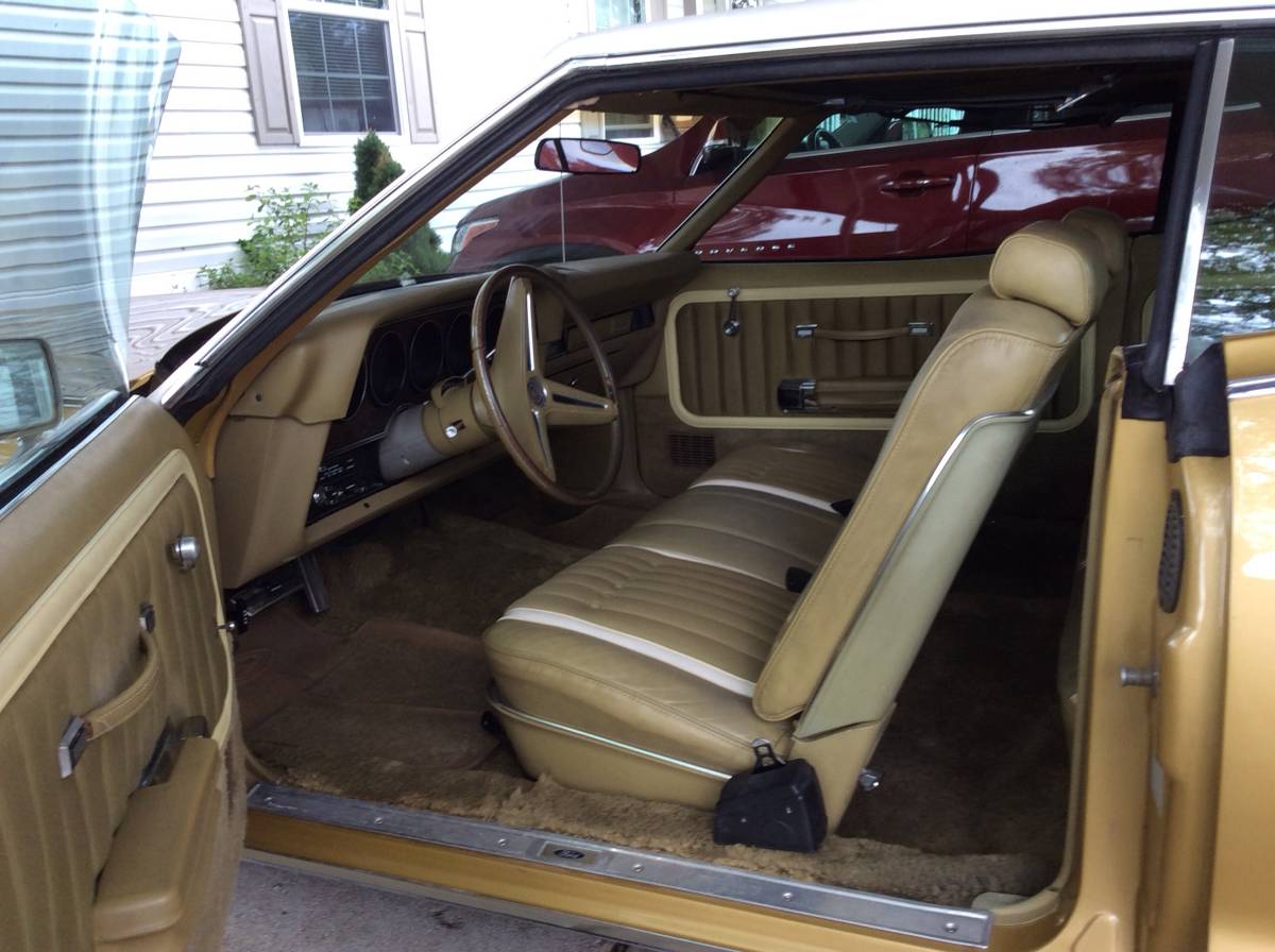 Mercury-montego-brougham-1973-custom-4