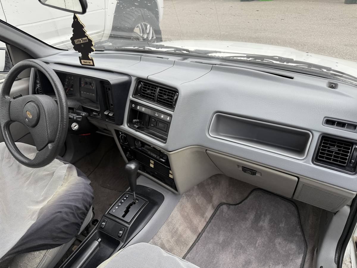 Merkur-xr4ti-1986-white-2