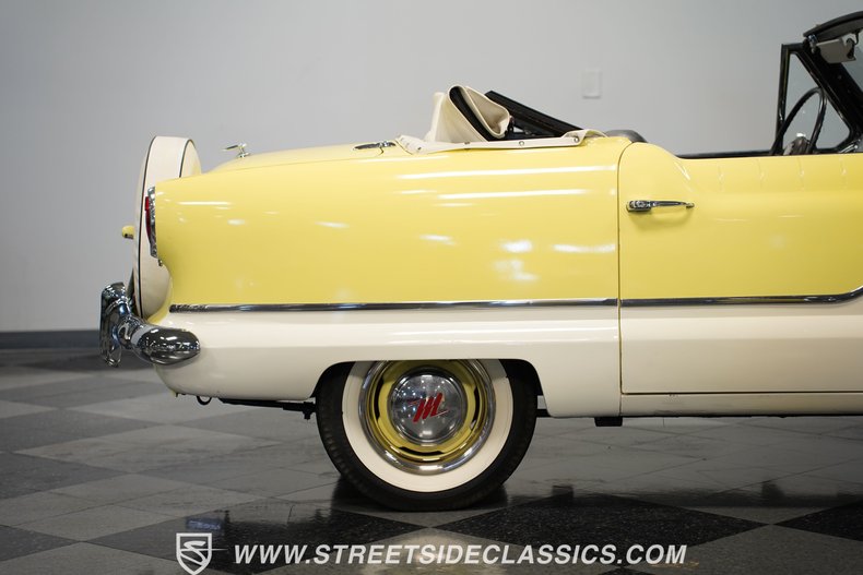 Metropolitan-Other-1959-Yellow-Black-35