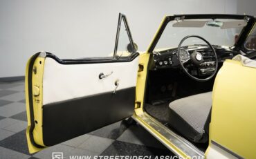 Metropolitan-Other-1959-Yellow-Black-38