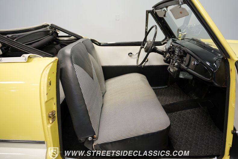 Metropolitan-Other-1959-Yellow-Black-4