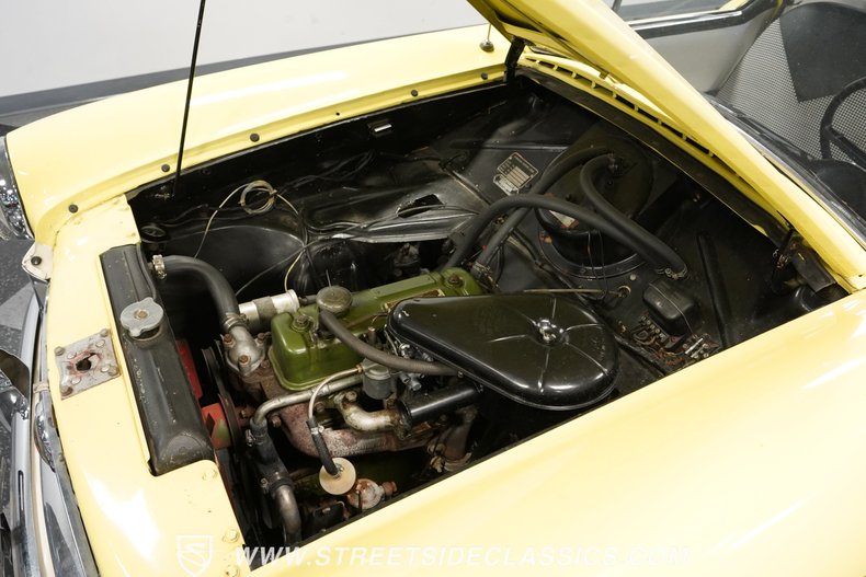Metropolitan-Other-1959-Yellow-Black-8