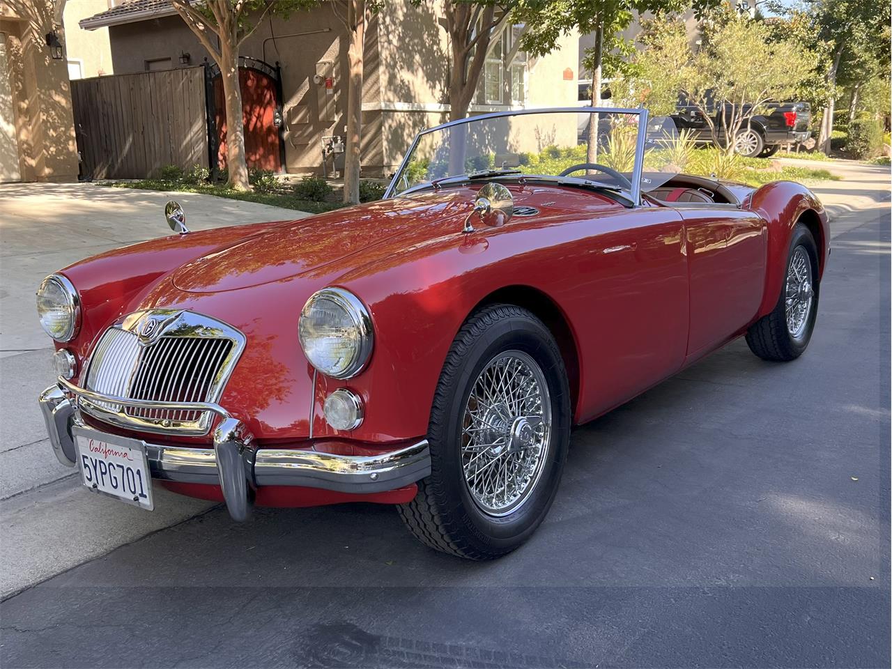 Mg-1600-1960-Red-Tan