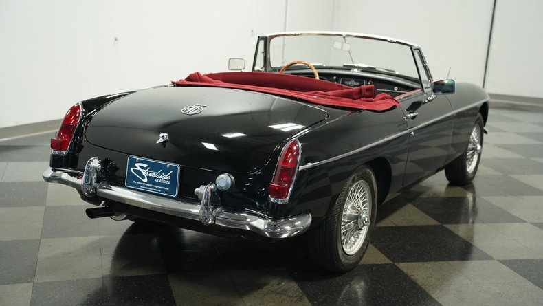 Mg-B-1967-Black-Red-13