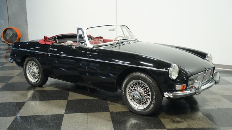 Mg-B-1967-Black-Red-16