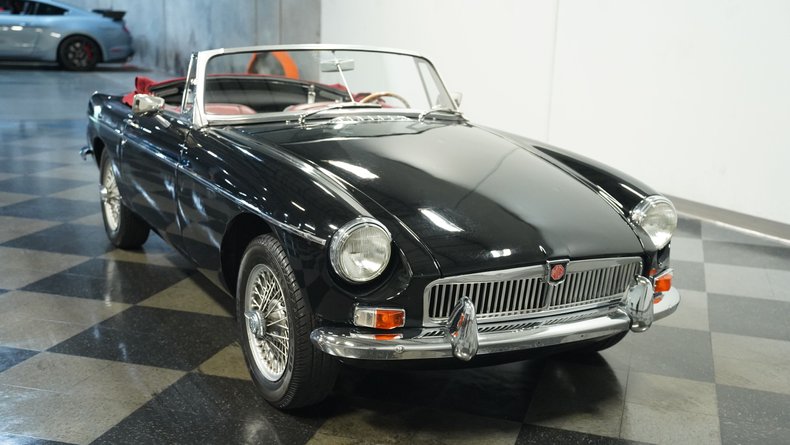 Mg-B-1967-Black-Red-17