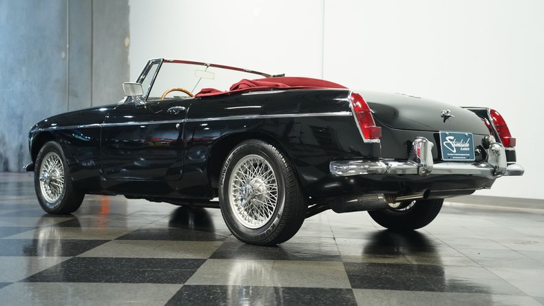 Mg-B-1967-Black-Red-25