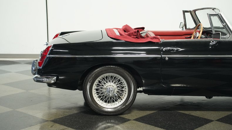 Mg-B-1967-Black-Red-29