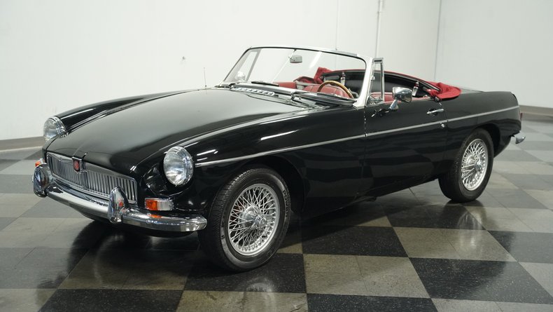 Mg-B-1967-Black-Red-5