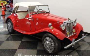 Mg-Kit-car-1952-Red-White-18