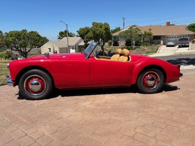 Mg-Mga-1958-Red-tan-19