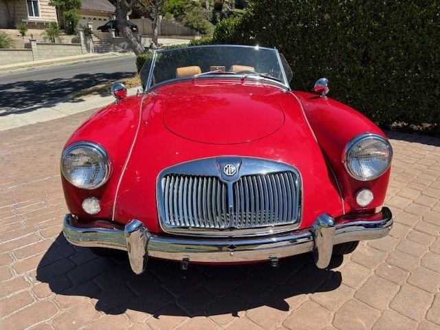 Mg-Mga-1958-Red-tan-24