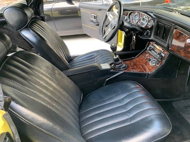 Mg-Mgb-1976-Yellow-16