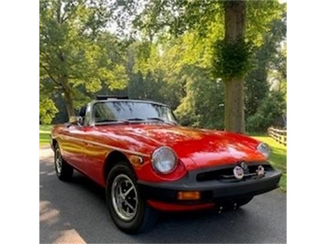 Mg-Mgb-1979-Red-Black-5