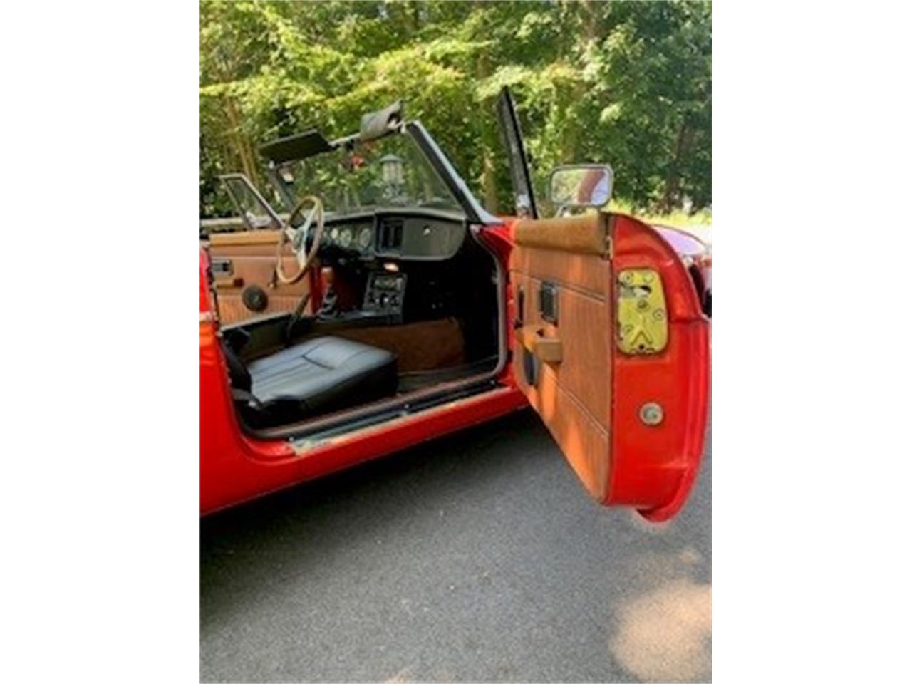 Mg-Mgb-1979-Red-Black-9