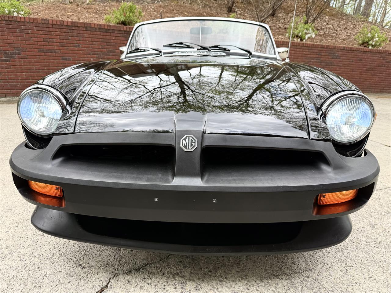 Mg-Mgb-1980-Black-Black-17