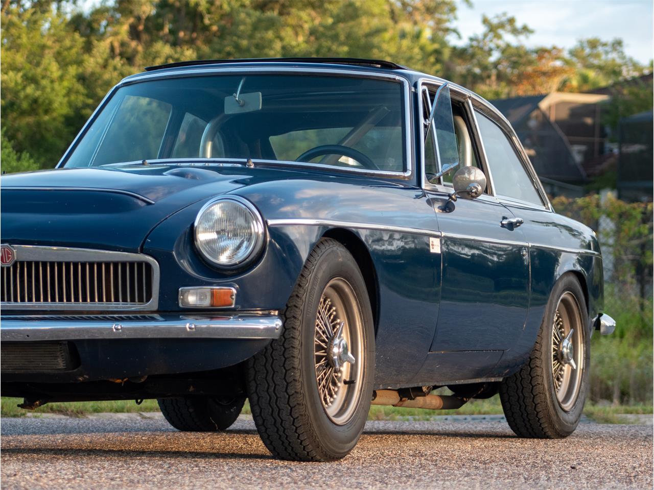 Mg-Mgb-gt-1968-Blue-Black-1