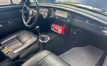 Mg-Mgb-gt-1968-Blue-Black-9