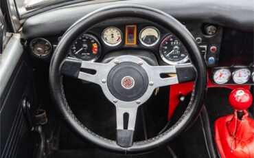 Mg-Midget-1973-White-Black-19