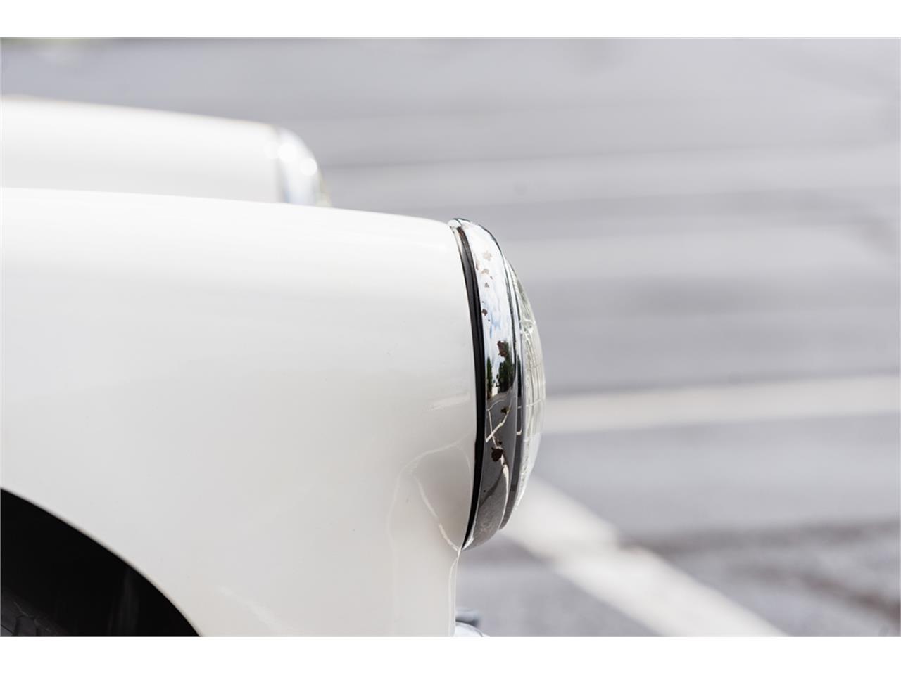 Mg-Midget-1973-White-Black-2