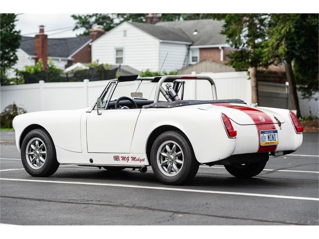 Mg-Midget-1973-White-Black-23