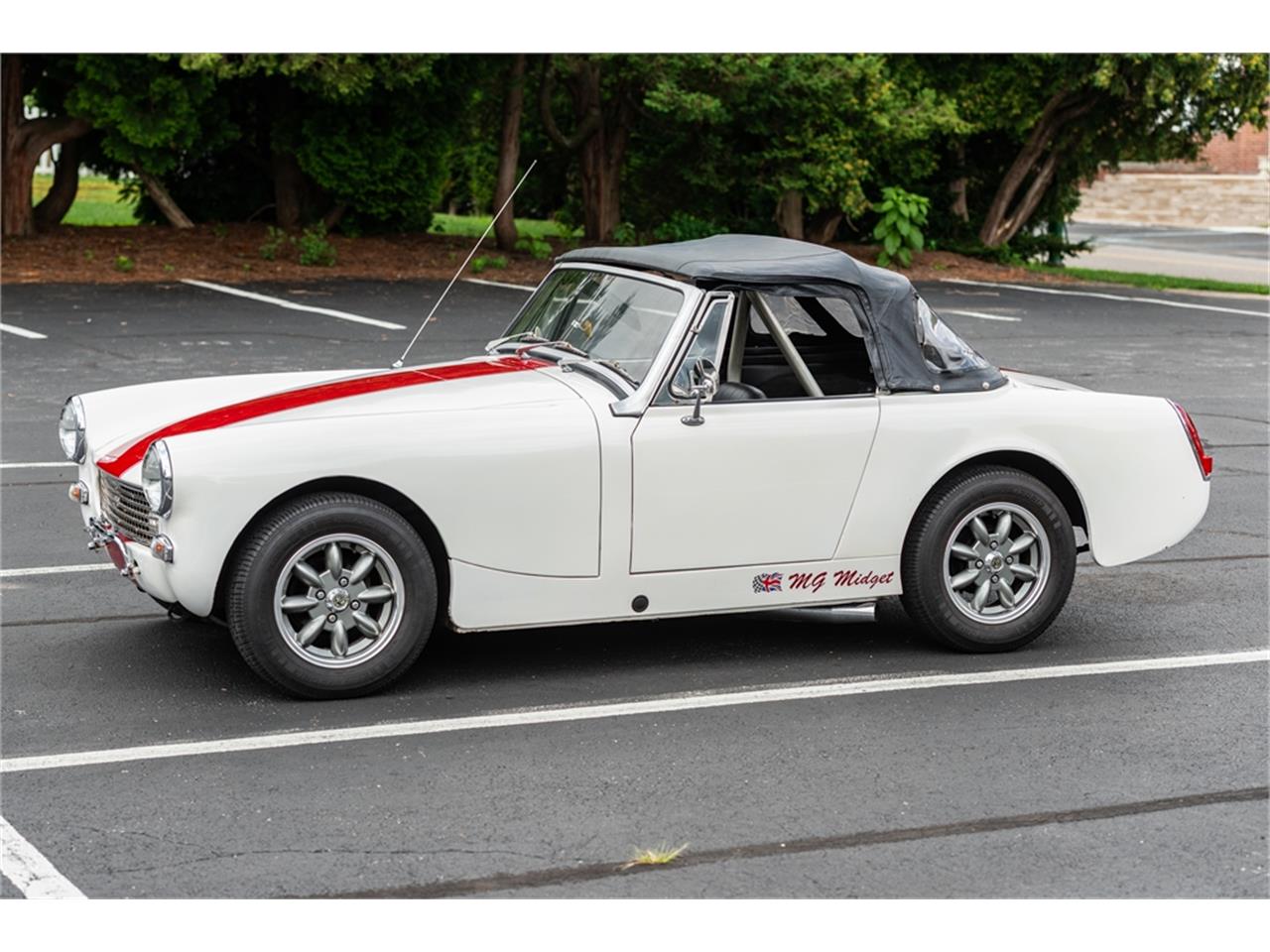 Mg-Midget-1973-White-Black-29