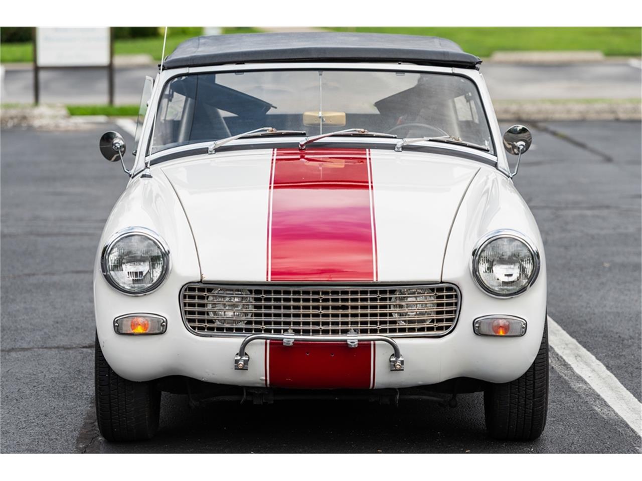 Mg-Midget-1973-White-Black-34