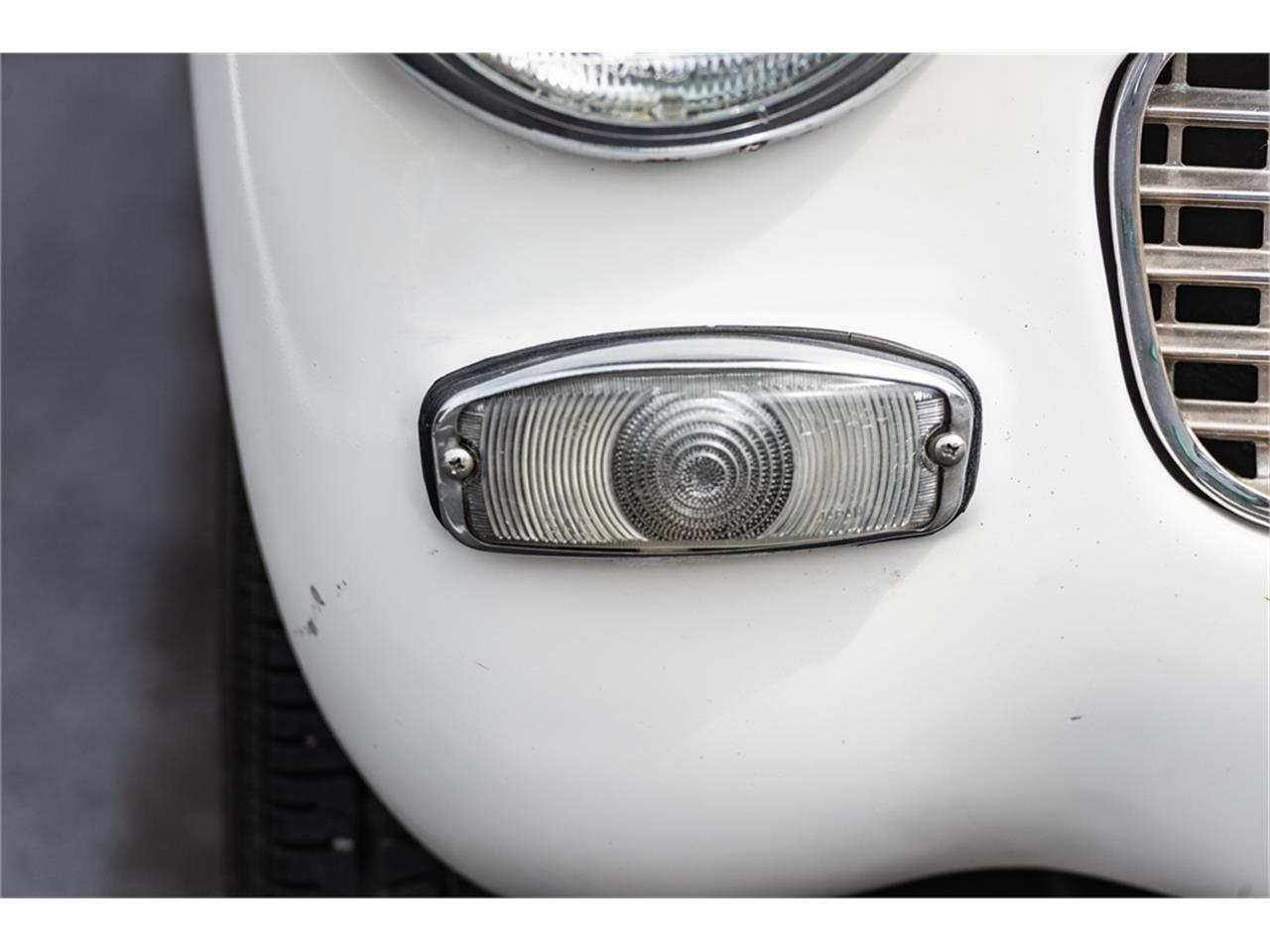 Mg-Midget-1973-White-Black-40