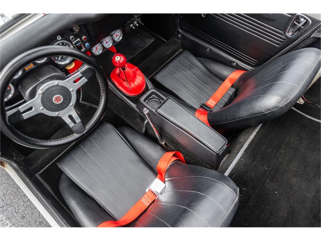 Mg-Midget-1973-White-Black-63