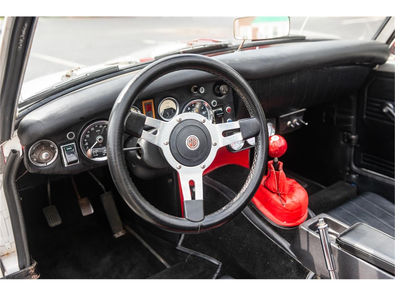 Mg-Midget-1973-White-Black-66