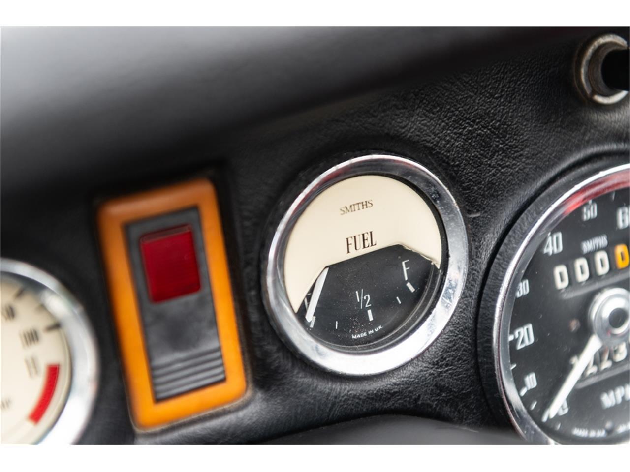 Mg-Midget-1973-White-Black-68