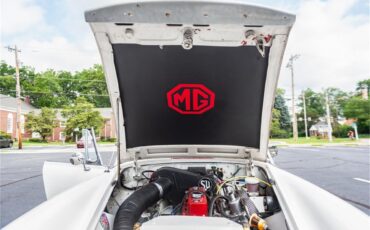 Mg-Midget-1973-White-Black-92