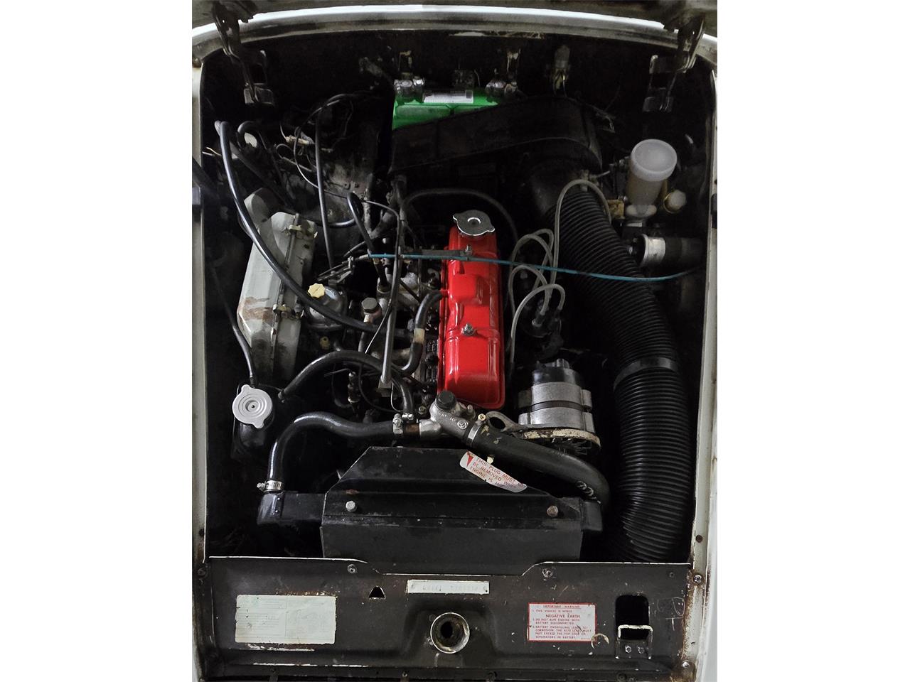 Mg-Midget-1976-White-Black-10