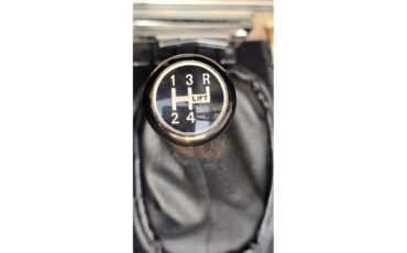 Mg-Midget-1976-White-Black-6