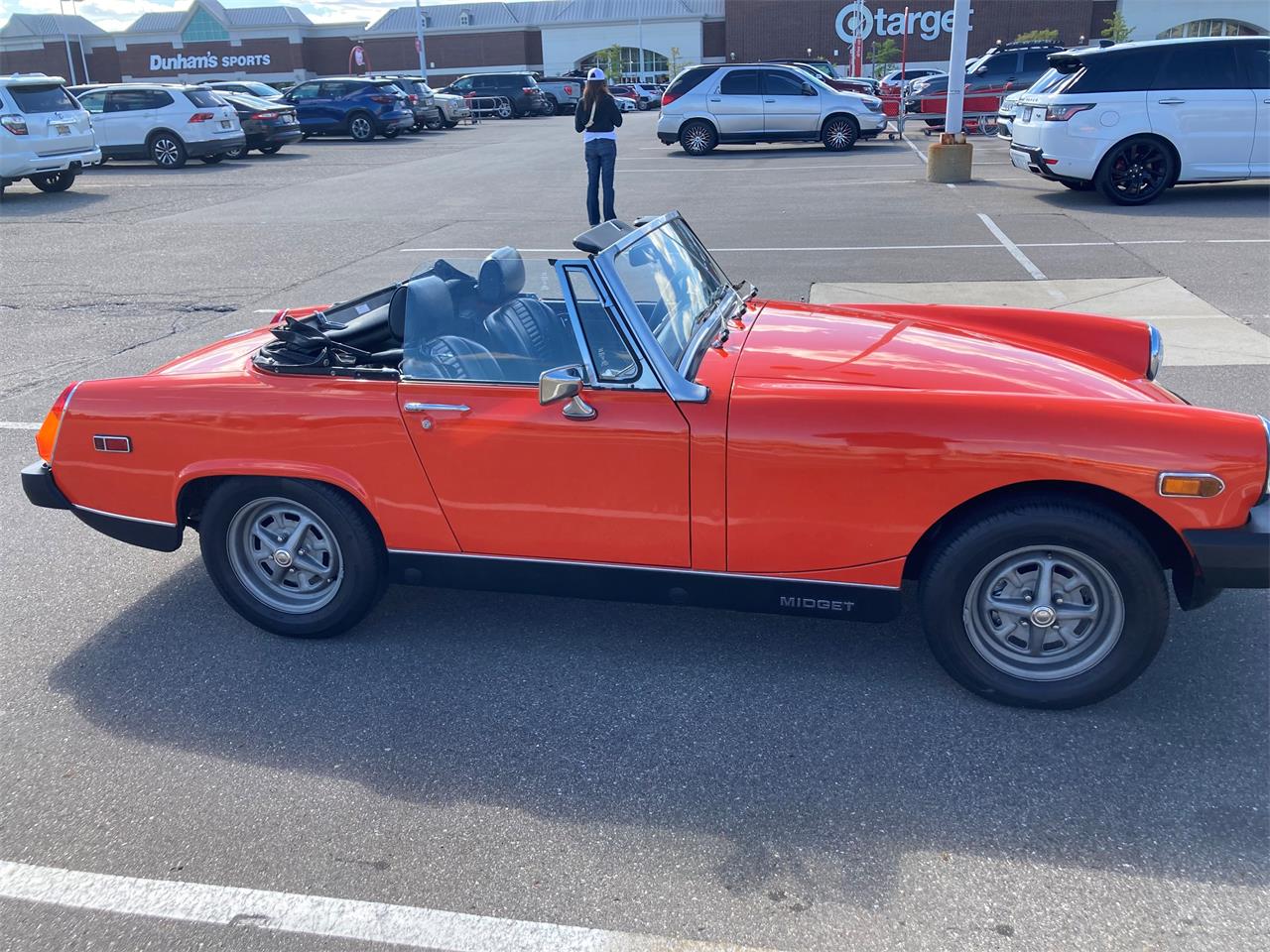 Mg-Midget-1979-reddish-orange-black-2