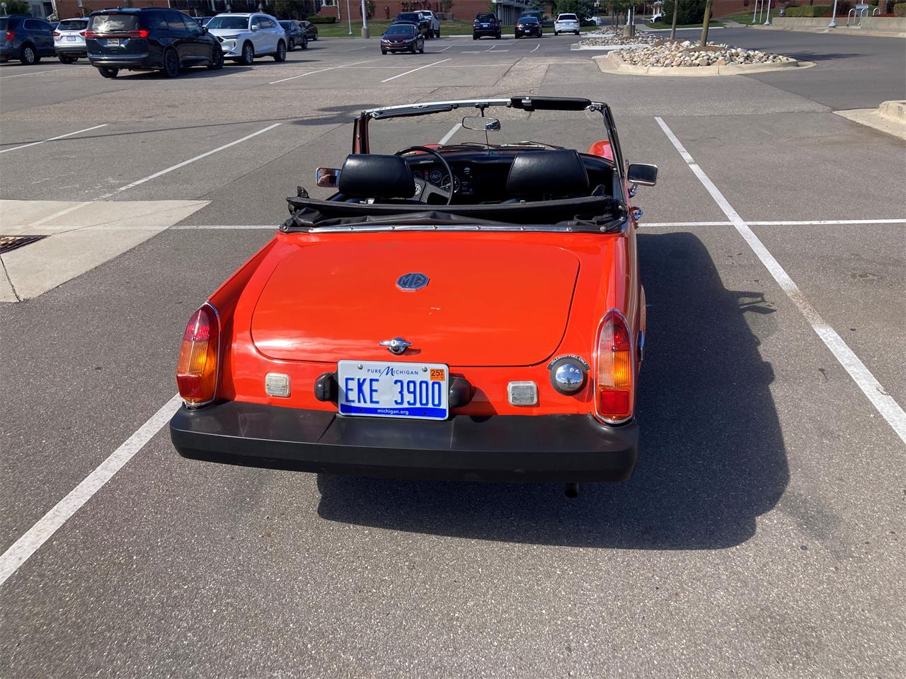 Mg-Midget-1979-reddish-orange-black-3