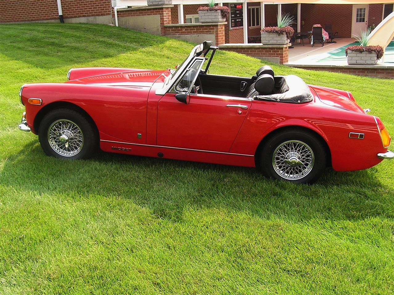 Mg-Midget-mark-iii-convertible-1972-Red-Black-1