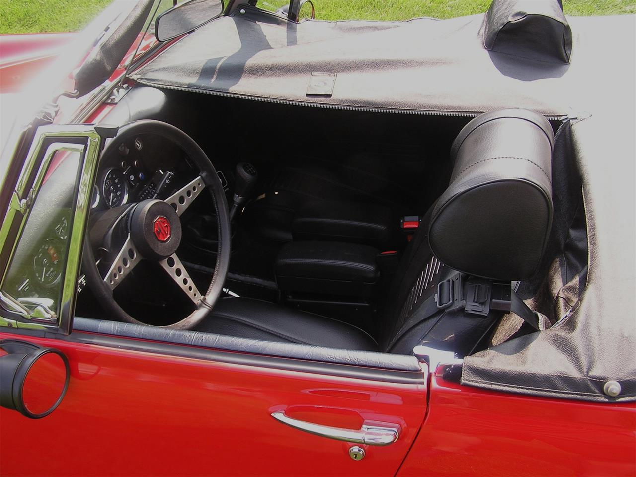 Mg-Midget-mark-iii-convertible-1972-Red-Black-18