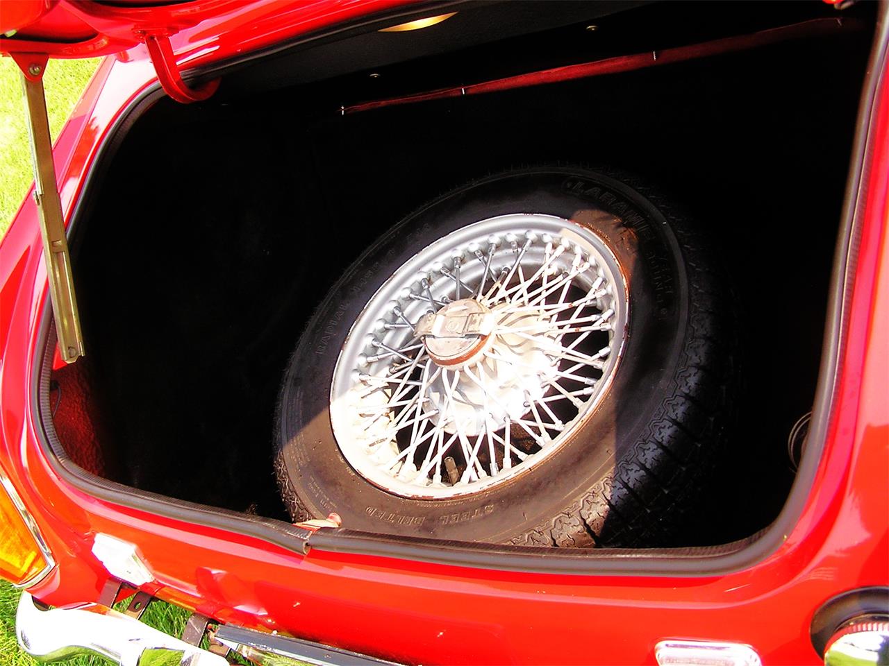 Mg-Midget-mark-iii-convertible-1972-Red-Black-28