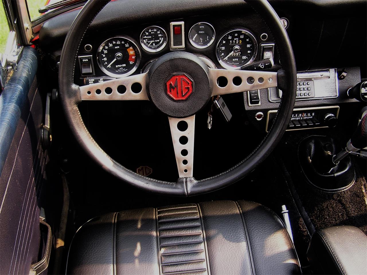 Mg-Midget-mark-iii-convertible-1972-Red-Black-3