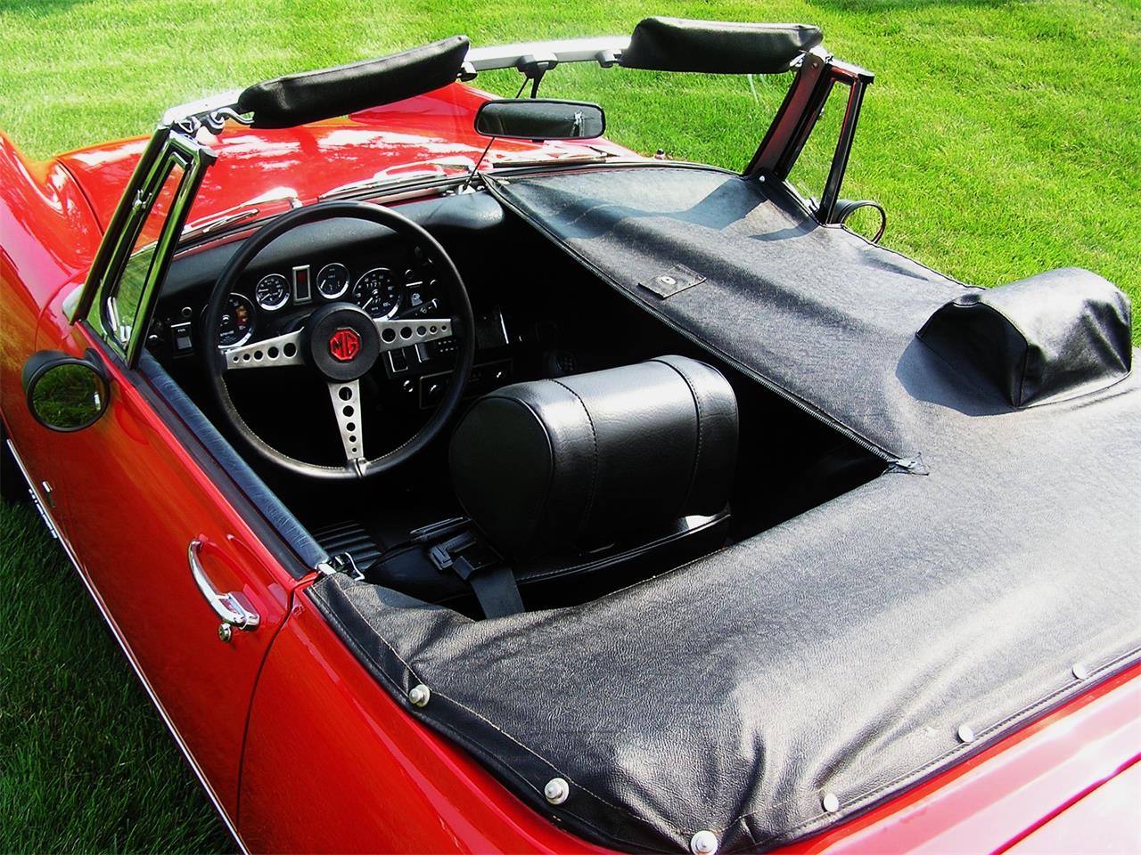 Mg-Midget-mark-iii-convertible-1972-Red-Black-37