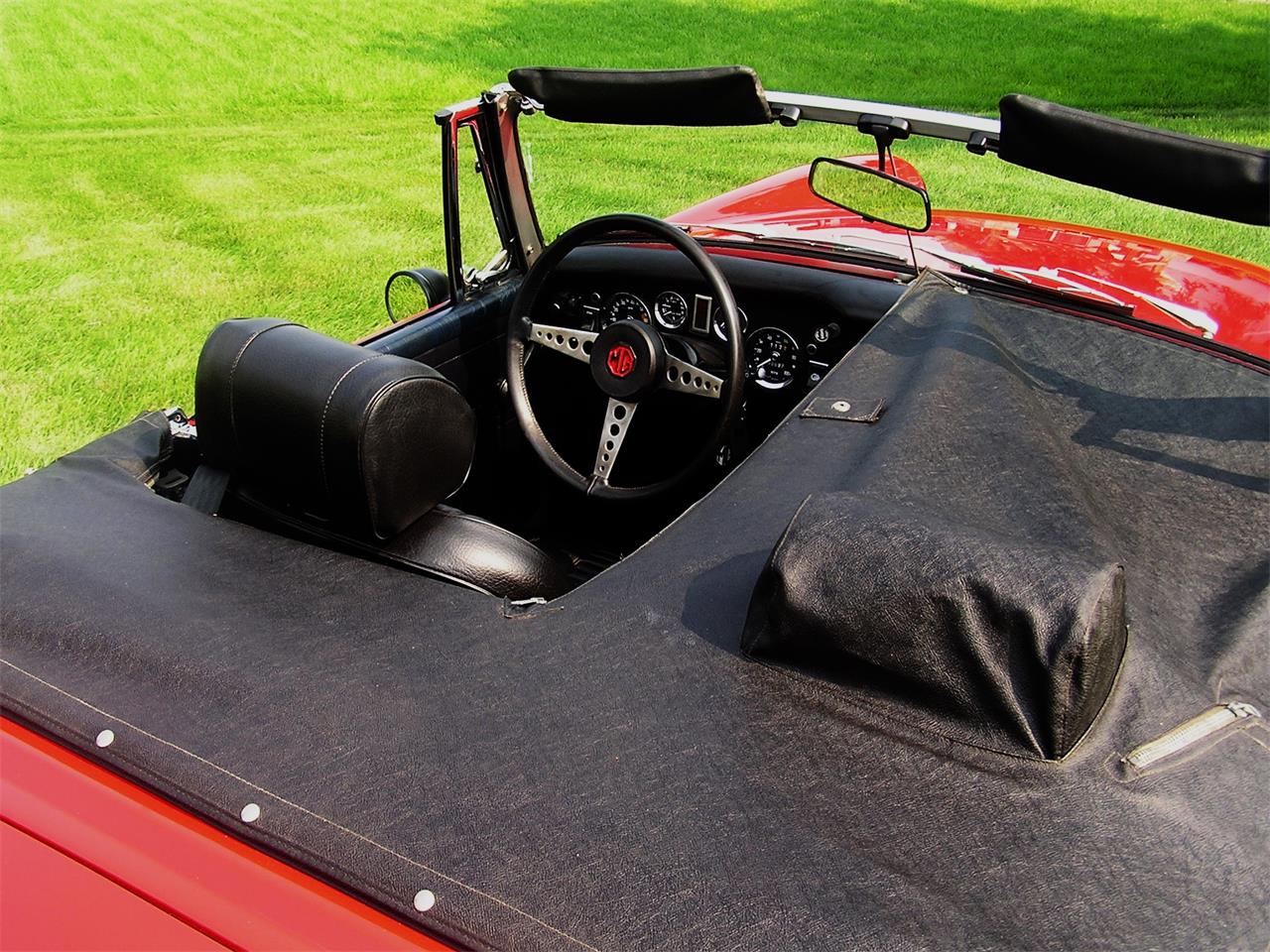 Mg-Midget-mark-iii-convertible-1972-Red-Black-38