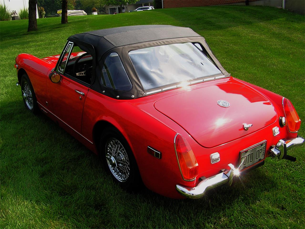 Mg-Midget-mark-iii-convertible-1972-Red-Black-86