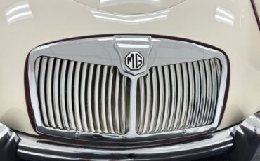 Mg-Other-1961-Old-English-White-Oxblood-14
